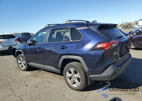 2022 Toyota Rav4 Xle z USA, uszkodzony, nr VIN 2T3P1RFV6NW298012